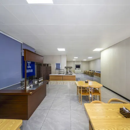 Shuncheng Business Travel Hotel