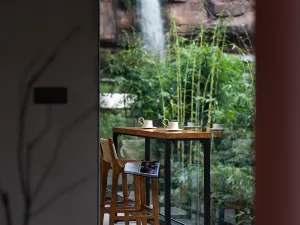 Su Ri Qinghe Cliff Waterfall Wild Luxury Hotel