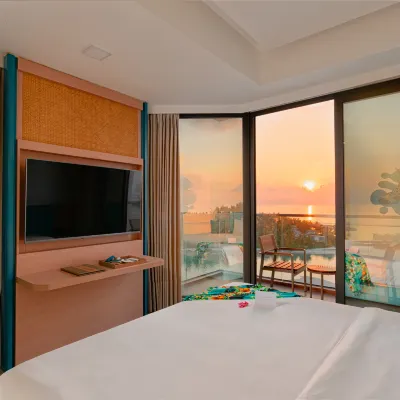 h78 Guraidhoo Hotels near Maafushi Island