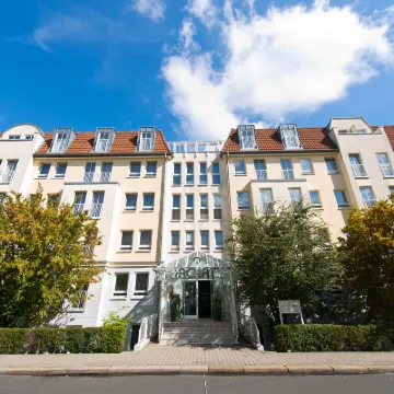 ACHAT Hotel Dresden Elbufer Hotels near Blue Wonder Bridge