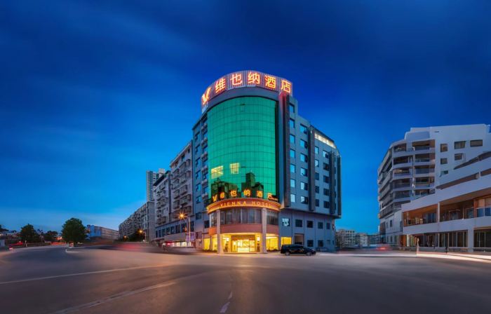 Vienna Hotel（ Dong'an High-speed Railway Station County Government Branch）