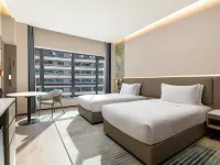 Holiday Inn Xianyang Shuangzhao Lake Hotels in Xianyang