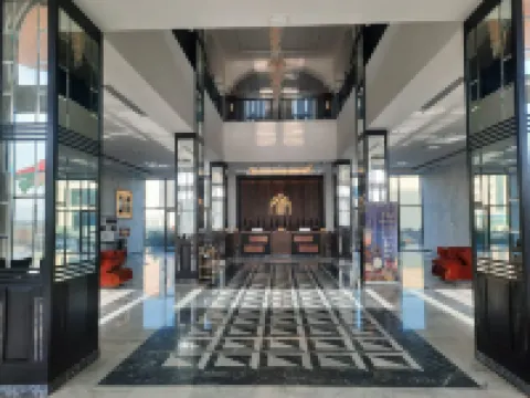 The Plaza Hotel & Resort โรงแรมในซาลาลาห์