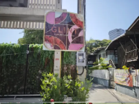 GLINT Siam Bangkok Hotel Hotel dekat San Phra Phrom