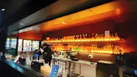 Seafront Homestay - bar