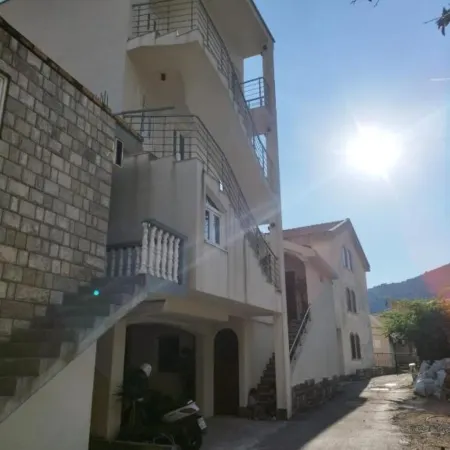 Bucanero Apartments