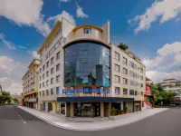 Kyriad Hotel (Xishuangbanna Jinghong Water Splashing Square Branch）