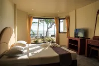 New Travel Beach Hotel & Resort