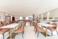 君悅四季飯店（喀什古城萬達廣場店） - 3 星級