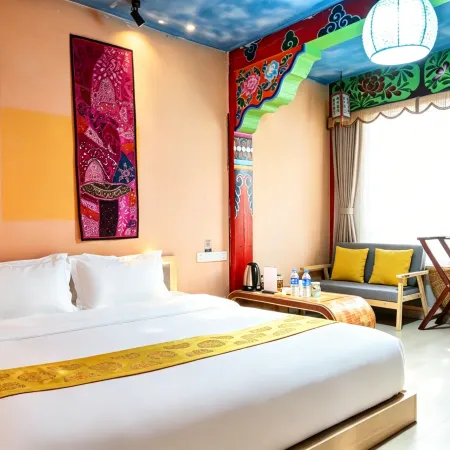 Yading Totem Boutique Inn