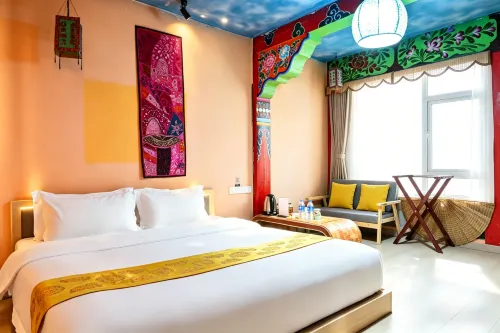 Yading Totem Boutique Inn
