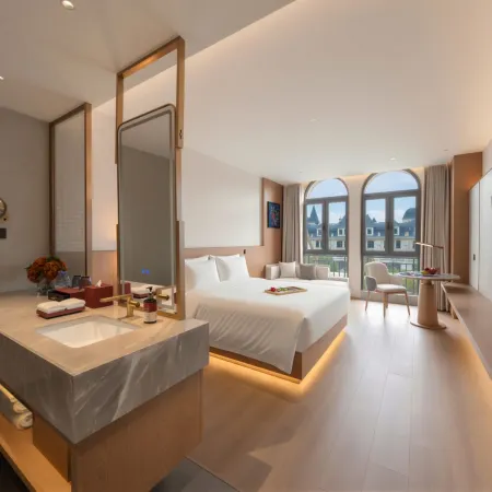 Litchi Hotel