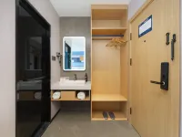 Geli Hotel (Dalian Huanan Square Shandong Road) Hotels in Dalian