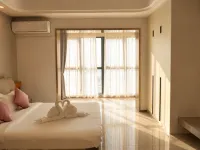 Wealth Mansion Condominium Hotel Hotels near Wat Kean Kleang