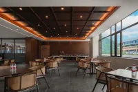 Linzhou Qiuquan Hotel (Hongqiqu Scenic Area)