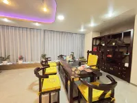 Booking/Agoda - Homestays