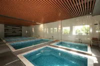 Mile Shiyue Boya Hot Spring Hotel ((Huquan Ecological Garden Huquan Banshan Hot Spring Shop)) - palestra