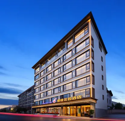 Cherry Blossom Garden Hotel