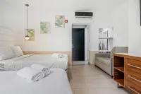 Hotel Harrison on the Beach - New