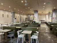 Bai Li Holiday Hotel (Enping Aofeng Square)
