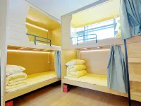 Rushi Homestay โรงแรมในผู่หลาน