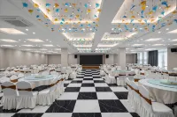 Yijin Oriental Hotel (Yichang East Railway Station, Bus Terminal) - spa