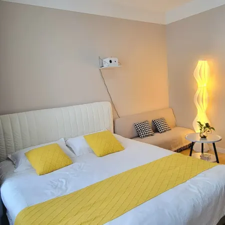 Xingchen Homestay (Hefei South Station Huimei Plaza)