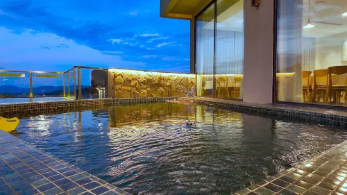 Bifeng Gorge Yunhai Mountain Residence Homestay - Airport Shuttle