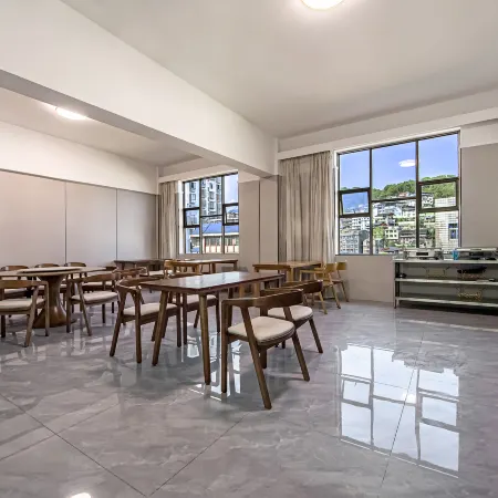 Meixuan Hotel (North Renmin Road, Bayuelou Commercial Pedestrian Street Branch)