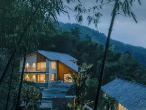Lost Villa Boutique Hotel & Resorts