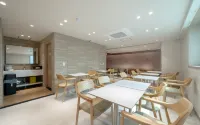 Ulsan Hound Hotel Samsan - Motels