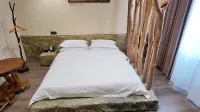 Tianchuang Huah River Homestay (Jiudun Overflow Skylight Cluster) - 2-Star