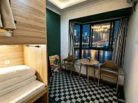 Chongqing Shiguang Mountain City Female-Only Hostel (Raffles City) - 주방