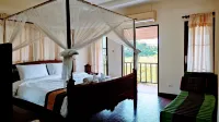 Chomna Resort - Balcony