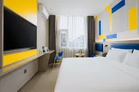 Moyu Hotel (Qujing Luliang Totem Center North Gate Street) - Wifi