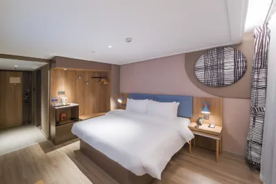 Homeinn · neo Hotel (Zhengzhou Railway Station Erqi Square Metro Station) Hotels in Zhengzhou