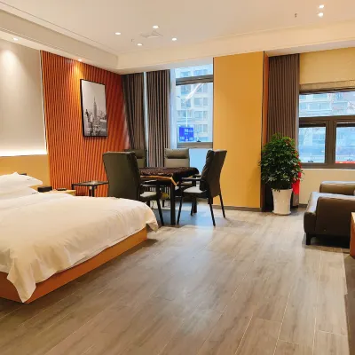 Emperor Times Hotel Hotels near Liangping Museum