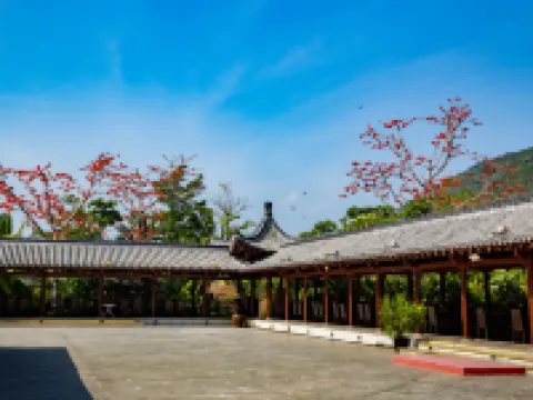 Grand Mercure Sanya Yalong Bay Hotels near Yalong Bay Tropical Paradise Forest Park