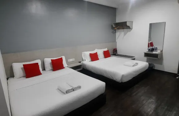 Super OYO 90724 Rg Hotel