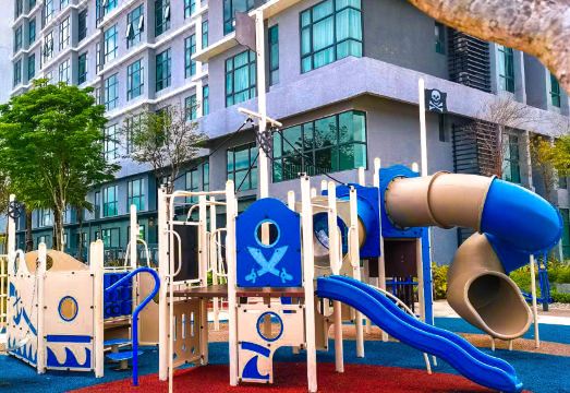 수영장 시설 전경