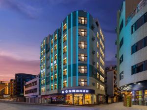 Donghai Business Hotel (Foshan Shunde Fisherman's Wharf)