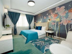 Little Grey Deer Boutique Hotel (Zhengzhou High-speed Railway East Station)