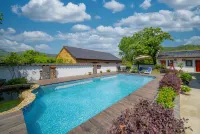 Anji Xianquan Yunlin Xijian Holiday Homestay