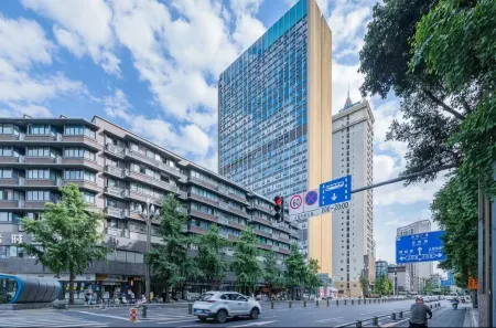 Letu Light Luxury Apartment (Chengdu Wenshuyuan Subway Station)