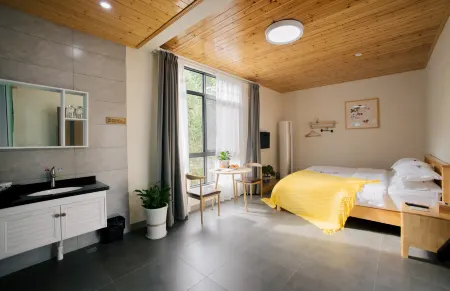 Quxishanju Отели рядом с достопримечательностью «Zhutan Mountain»