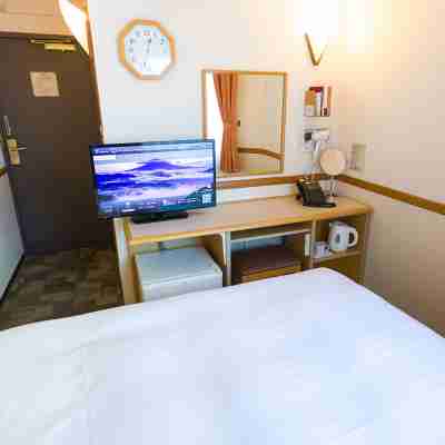 Toyoko Inn Niigata Ekimae Rooms