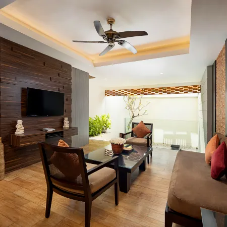 Villa Kayu Raja