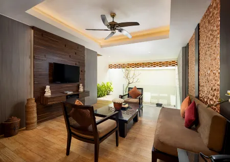 Villa Kayu Raja Отели рядом с достопримечательностью «Храм Масчети»