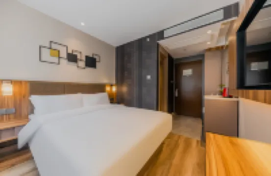 ホームイン プラスホテル（杭州西湖湖畔斷橋景勝地保俶路）