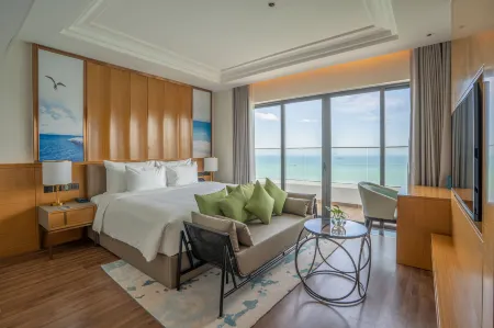 โรงแรมแกรนด์ ไฮแอมส์ - ชายหาดคุยนง